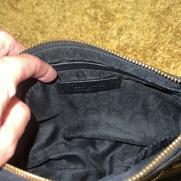 Michael Kors Black and Gold Pebbled Leather Crossbody - Picture 7 of 10